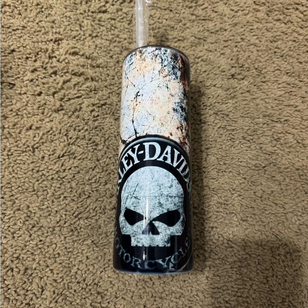 Harley-Davidson Skull Design Tumbler - Black and White